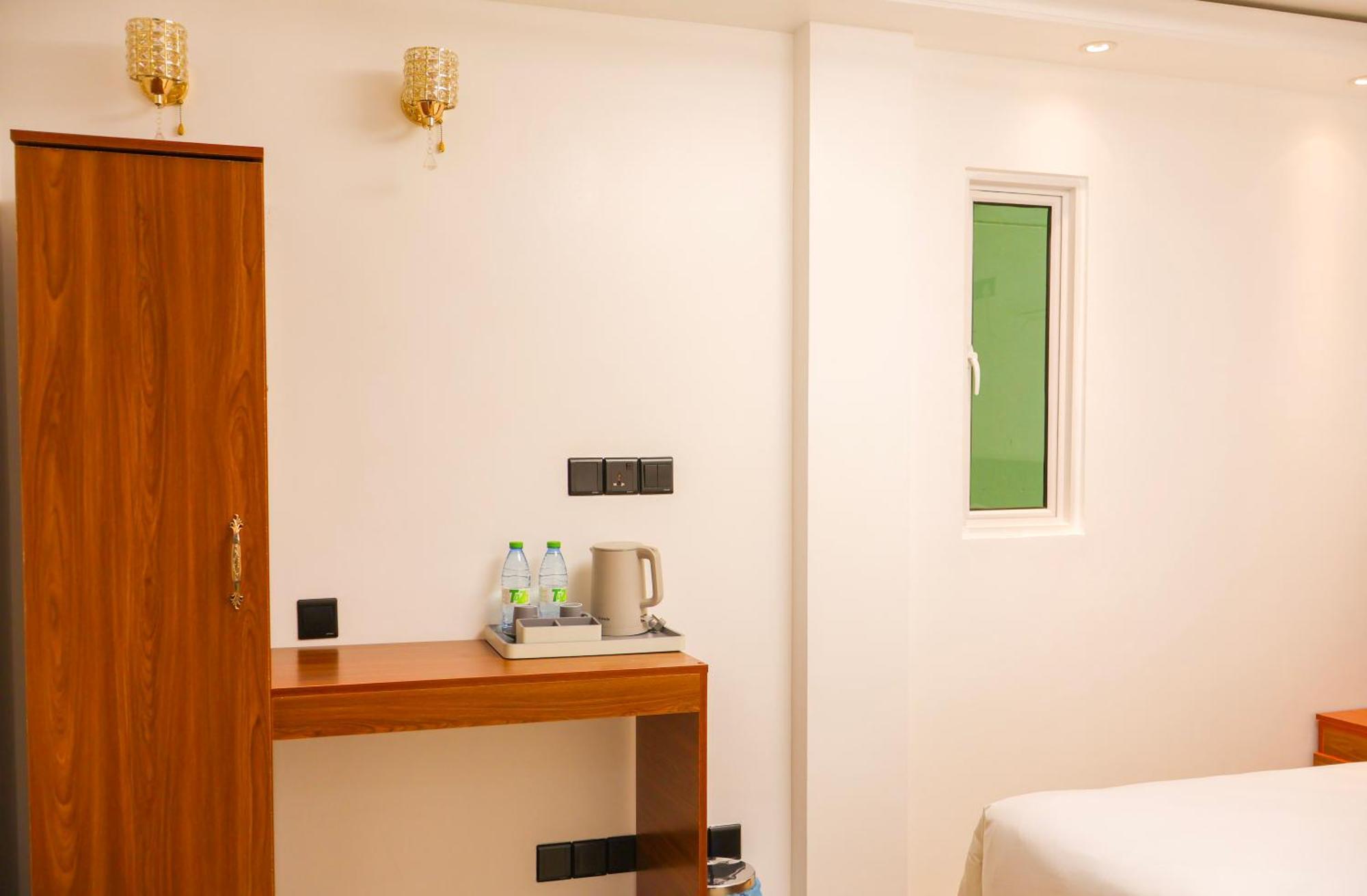 Starry View Hotel Hulhumale Exterior photo